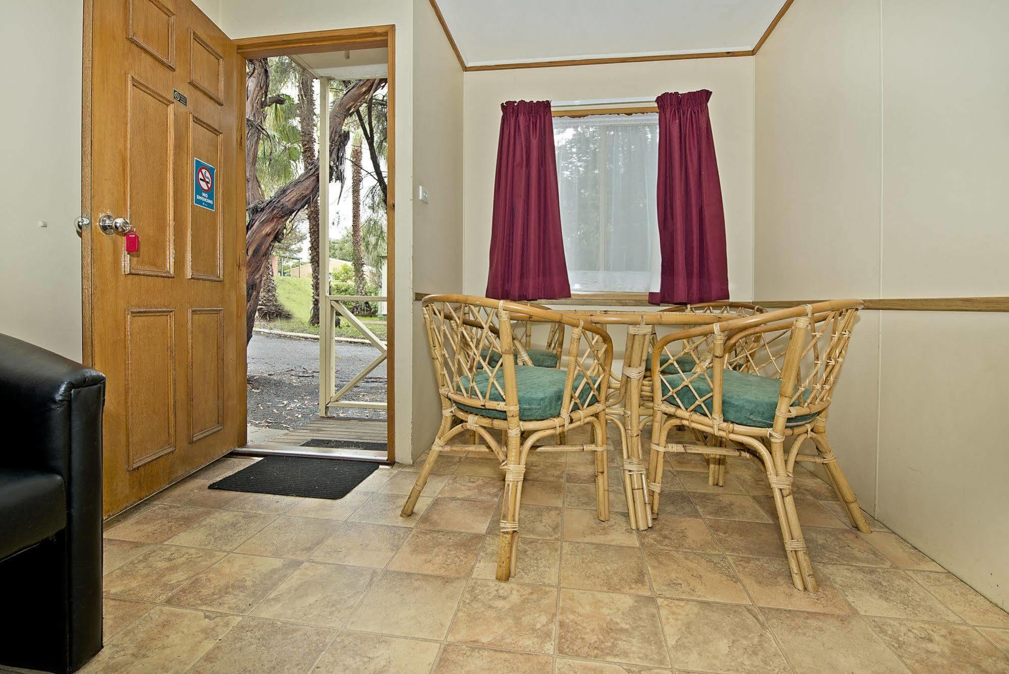 Acclaim Pine Grove Holiday Park 에스퍼란스 외부 사진